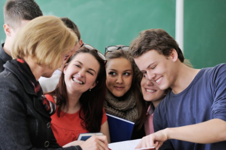 Challenging paradigms to stimulate on-going learning in teams